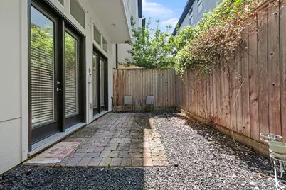 2713 Kinsley Oaks Drive, Houston, TX 77007 - Photo 45
