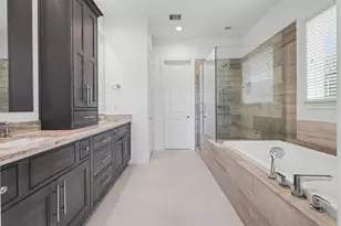 2713 Kinsley Oaks Dr, Houston, TX 77007 - Photo 35