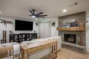 200 Jena Ln, Lumberton, TX 77657 - Photo 9