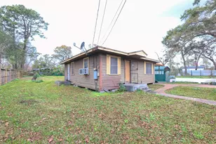 9321 Lanewood Dr, Houston, TX 77016 - Photo 3