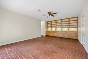 526 Westminster Dr, Houston, TX 77024 - Photo 17