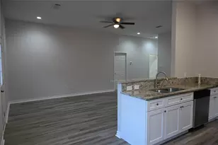 2352 Cedar Pl Dr, Conroe, TX 77306 - Photo 19