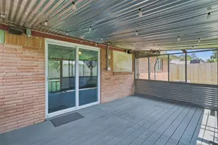 7701 Melrose St, Houston, TX 77022 - Photo 37