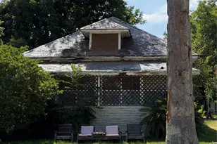 515 4th St, Texas City, TX 77590 - Photo 1