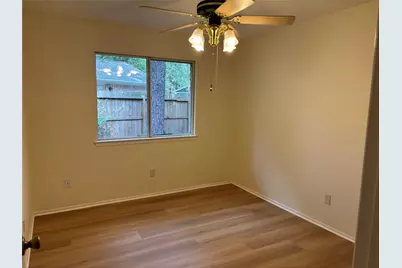 25 N Deerfoot Circle, The Woodlands, TX 77380 - Photo 11