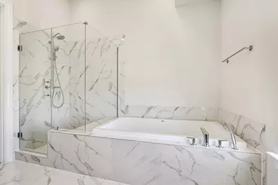 5917 Cottage Grove Lake Drive, Houston, TX 77007 - Photo 17