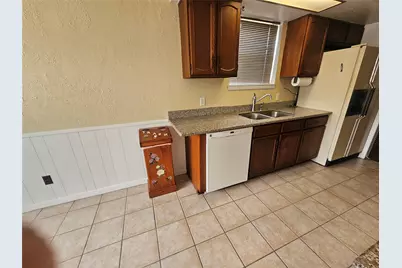 6814 Castleview Lane, Houston, TX 77489 - Photo 9