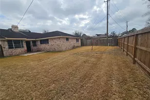 6814 Castleview Ln, Houston, TX 77489 - Photo 31