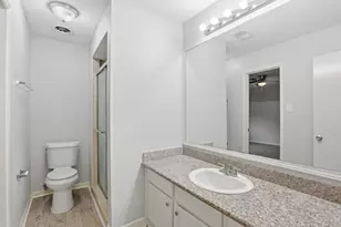 6814 Indian Falls Dr, Houston, TX 77489 - Photo 29