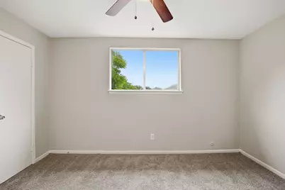 6814 Indian Falls Drive, Houston, TX 77489 - Photo 27
