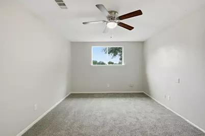 6814 Indian Falls Drive, Houston, TX 77489 - Photo 23
