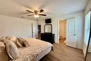 216 Bennett Loop, Angleton, TX 77515 - Photo 7