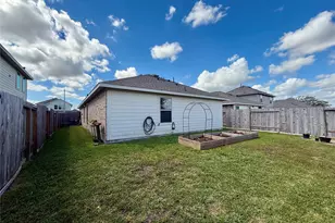 216 Bennett Loop, Angleton, TX 77515 - Photo 17