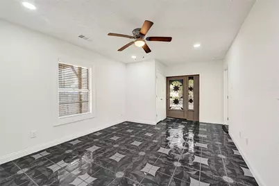 101 Live Oak Street, Baytown, TX 77520 - Photo 17
