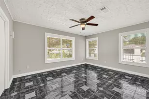 101 Live Oak St, Baytown, TX 77520 - Photo 17