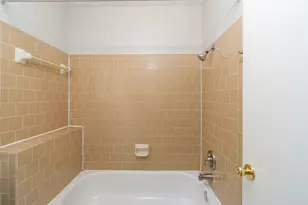 2902 Laurelridge Dr, League City, TX 77573 - Photo 17