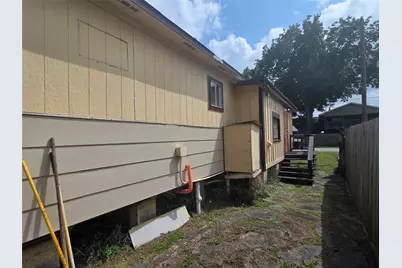 1028 Baker Avenue, Bacliff, TX 77518 - Photo 25
