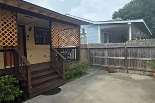 1028 Baker Ave, Bacliff, TX 77518 - Photo 5