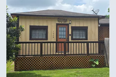 1028 Baker Avenue, Bacliff, TX 77518 - Photo 9