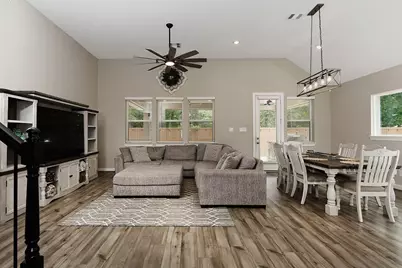 2111 Woodland Elm Lane, Conroe, TX 77384 - Photo 5