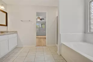 29562 N Legends Bend Dr, Spring, TX 77386 - Photo 15