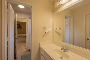 222 Trillium Dr, Sugar Land, TX 77479 - Photo 39