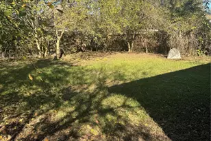 5915 Southtown St, Houston, TX 77033 - Photo 21