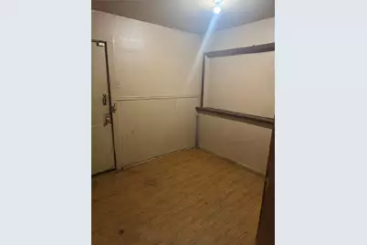 5915 Southtown Street, Houston, TX 77033 - Photo 9