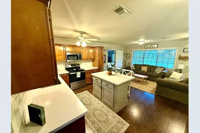 401 Chinaberry Lane, Somerville, TX 77879 - Photo 15