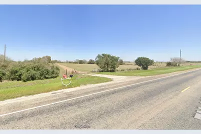 3671 W Fm 1093 Road, Wallis, TX 77485 - Photo 1