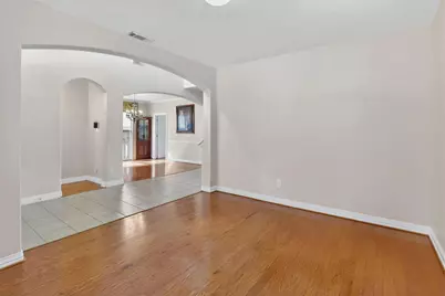 4438 W Maple Drive, Friendswood, TX 77546 - Photo 5