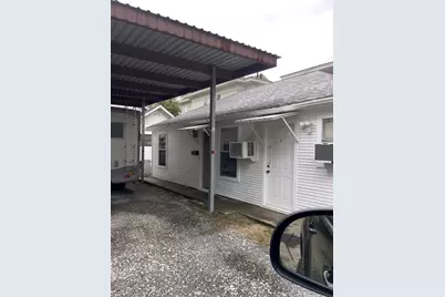 1006 1/2 Columbia Street, Houston, TX 77008 - Photo 1