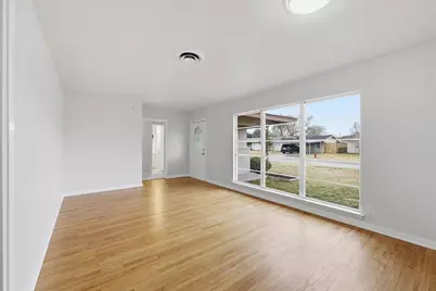 1520 Longhorn Avenue, Orange, TX 77630 - Photo 5