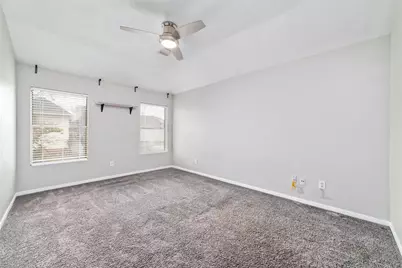10810 Meadow Walk Lane, Houston, TX 77067 - Photo 15