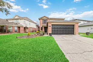 10810 Meadow Walk Ln, Houston, TX 77067 - Photo 1