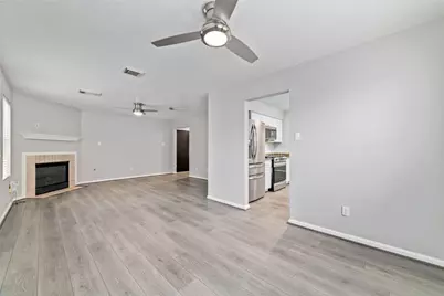 10810 Meadow Walk Lane, Houston, TX 77067 - Photo 5