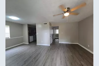 1329 Windsor Street #2, Huntsville, TX 77340 - Photo 5