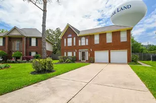 2226 Mill Creek Dr, Sugar Land, TX 77478 - Photo 1