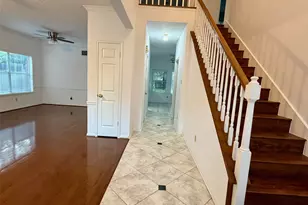 2226 Mill Creek Dr, Sugar Land, TX 77478 - Photo 3