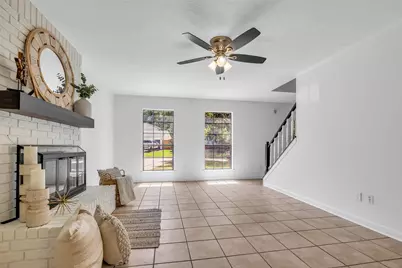 259 E Rainbow Ridge Circle, The Woodlands, TX 77381 - Photo 7