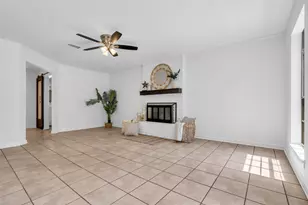 259 E Rainbow Ridge Cir, The Woodlands, TX 77381 - Photo 5