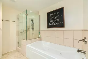 801 E Beach Dr, Galveston, TX 77550 - Photo 15