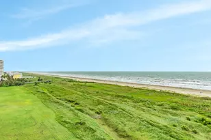 801 E Beach Dr, Galveston, TX 77550 - Photo 25