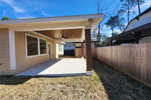25982 Lantern St, New Caney, TX 77357 - Photo 11