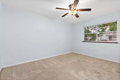 416 E Myrtle Street, Angleton, TX 77515 - Photo 11