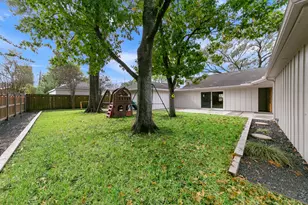 2518 Southwick St, Houston, TX 77080 - Photo 5