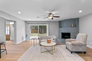 2518 Southwick St, Houston, TX 77080 - Photo 9