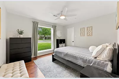 11307 Valley Spring Drive, Houston, TX 77043 - Photo 25
