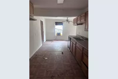 2308 Russell Street, Houston, TX 77026 - Photo 9