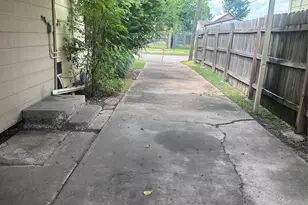 2308 Russell St, Houston, TX 77026 - Photo 15